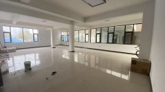 新鹏路中段学区房出租可做商务办公，辅导班，舞蹈班